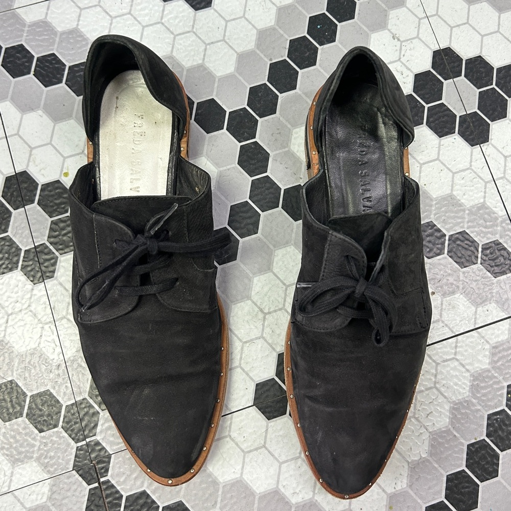 Freda Salvador Black Flats